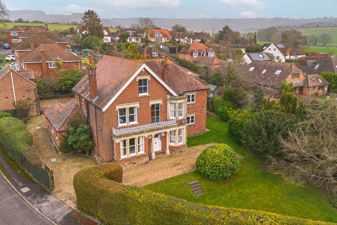 House in Princes Risborough, England 2 - 18987897