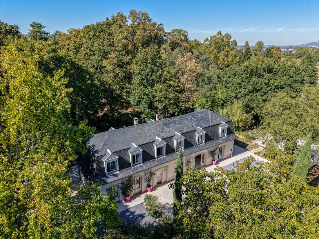House in Centre-Bourg, Saint-Genis-Laval, France 3 - 18987468