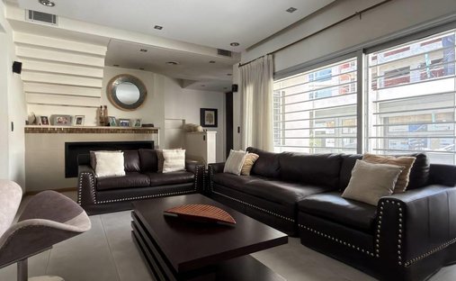 House in Buenos Aires, Buenos Aires, Argentina 1