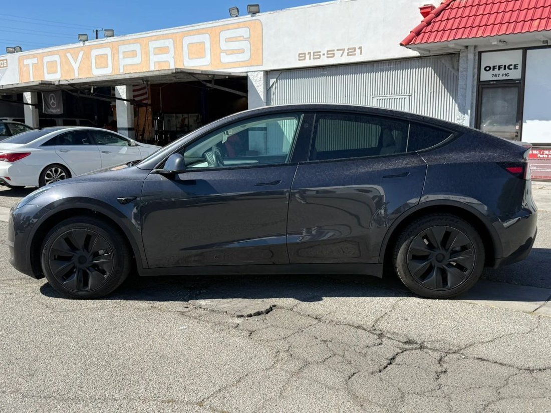Suv in Azusa, CA, United States 5 - 18989973