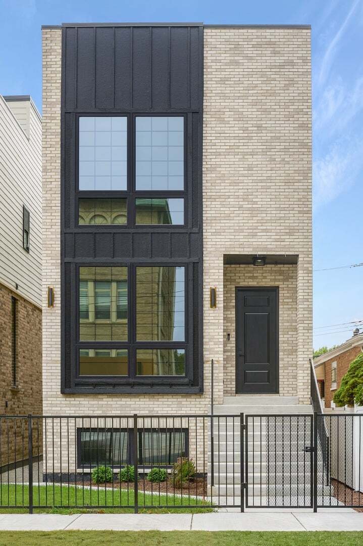 House in Chicago, Illinois, United States 1 - 18988178