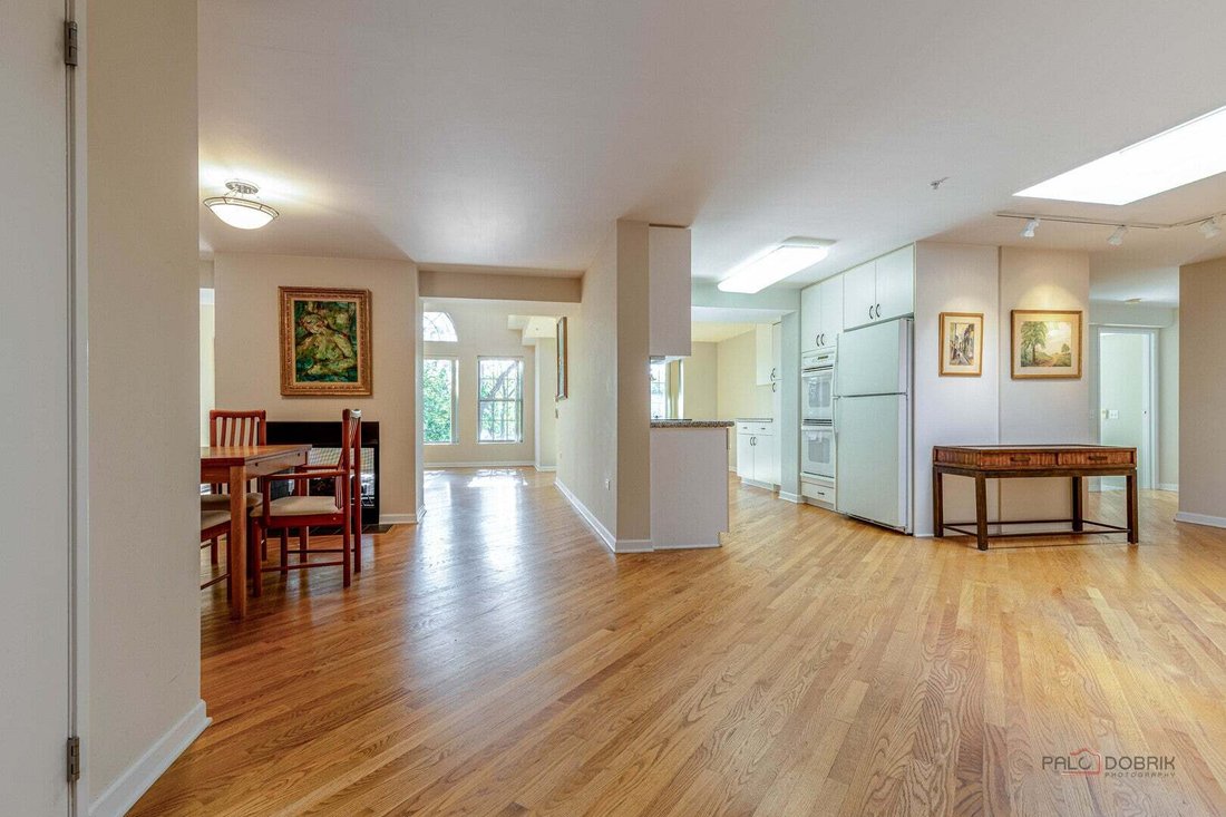 Condo in Glenview, Illinois, United States 4 - 18988211