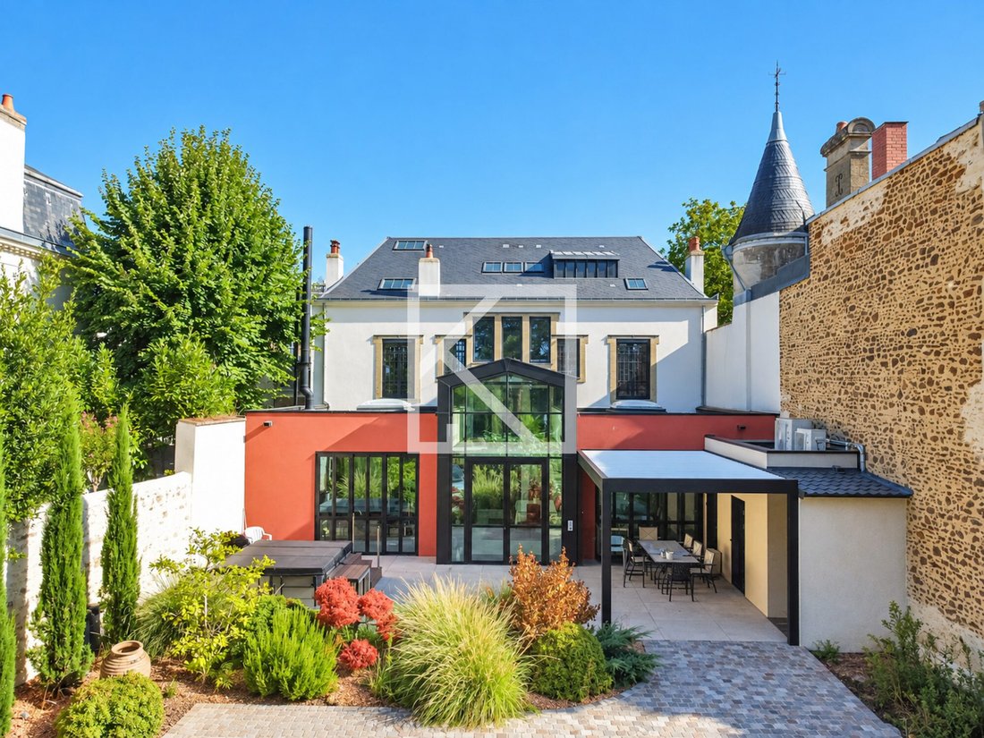 House in Gare-Sud, Le Mans, France 1 - 18990677