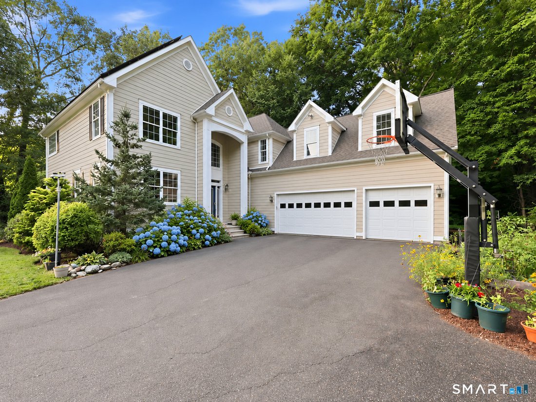 House in Avon, Connecticut, United States 1 - 18989387