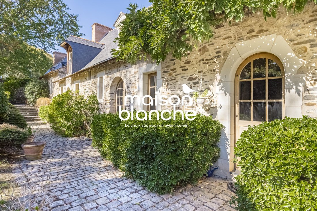 House in Bouchemaine, Pays de la Loire, France 1 - 18990585
