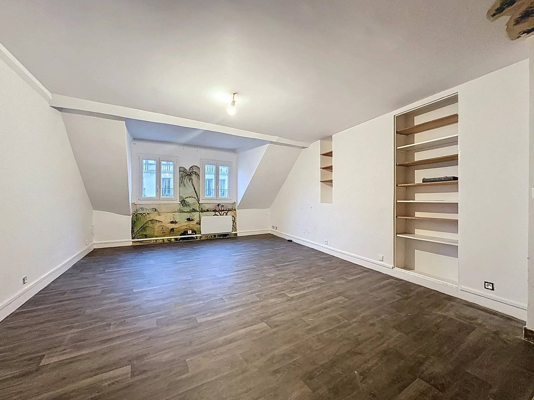 Apartment in Invalides, Paris 7e Arrondissement, Paris 3 - 18989250