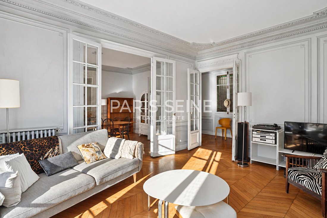 Apartment in Saint Placide, Paris 6e Arrondissement, Paris 4 - 18989841