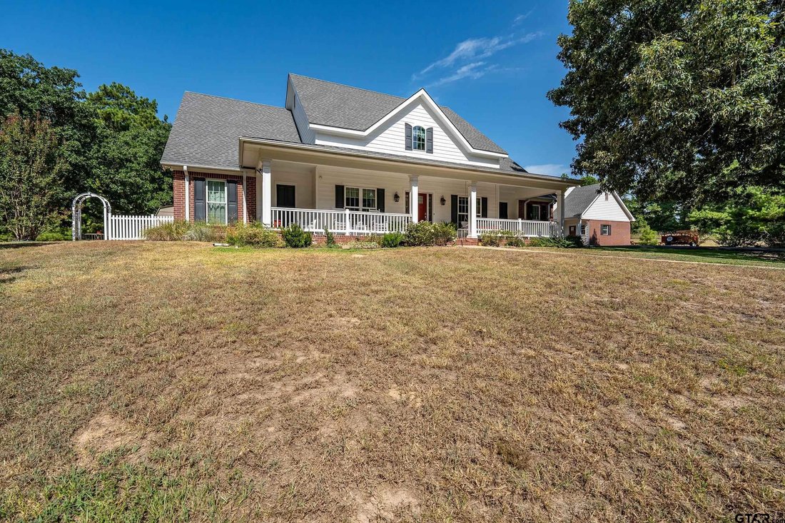 House in Ben Wheeler, Texas, United States 2 - 18988919