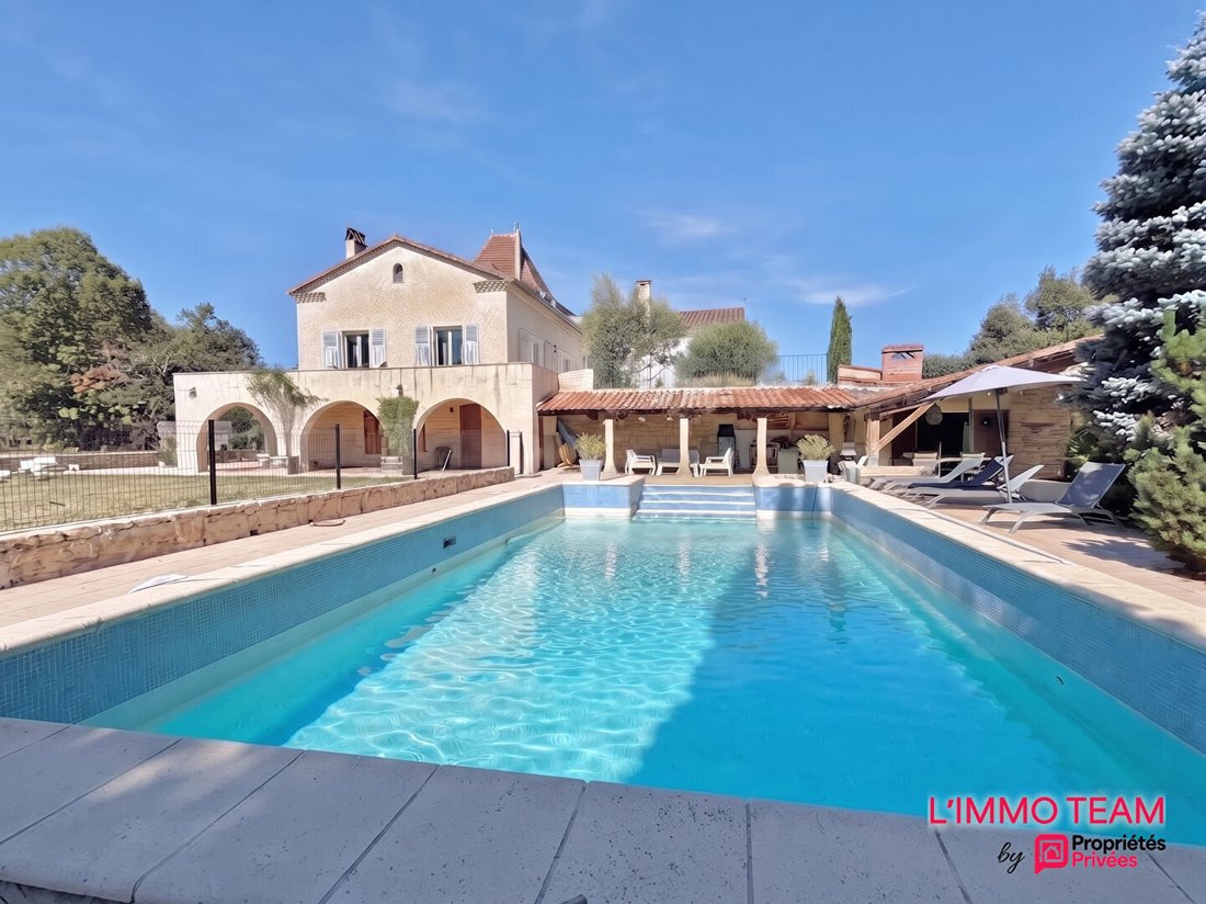 Villa in Charles de Gaulle, Cahors, France 2 - 18989829