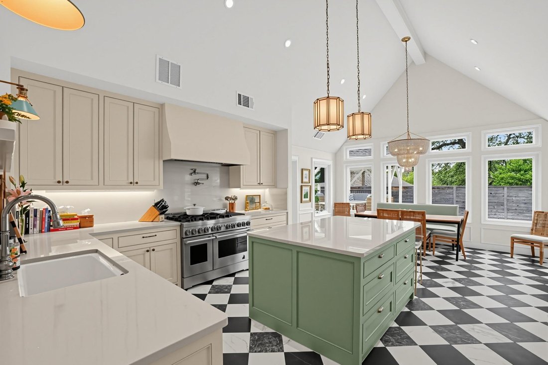 House in Austin, Texas, United States 4 - 18988534