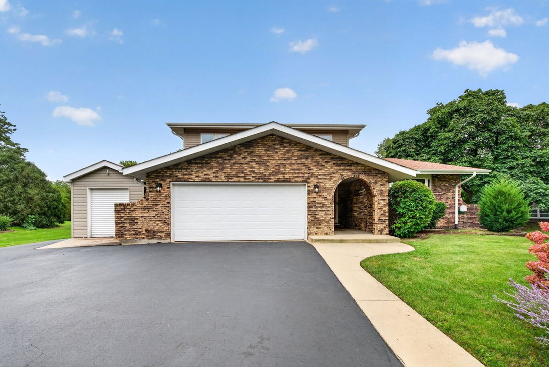 House in Naperville, Illinois, United States 4 - 18988254