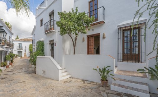 Townhouse in Golden Mile, Andalusia, Spain 1