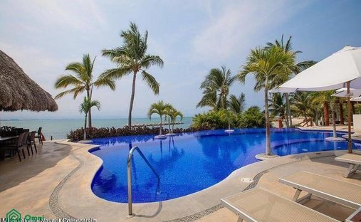 Condo in La Cruz de Huanacaxtle, Nayarit, Mexico 1