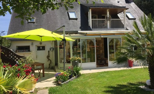 House in Centre Bourg, Sene, France 1