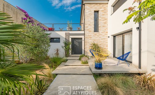 Villa in Jean Moulin, Le Bouscat, France 1