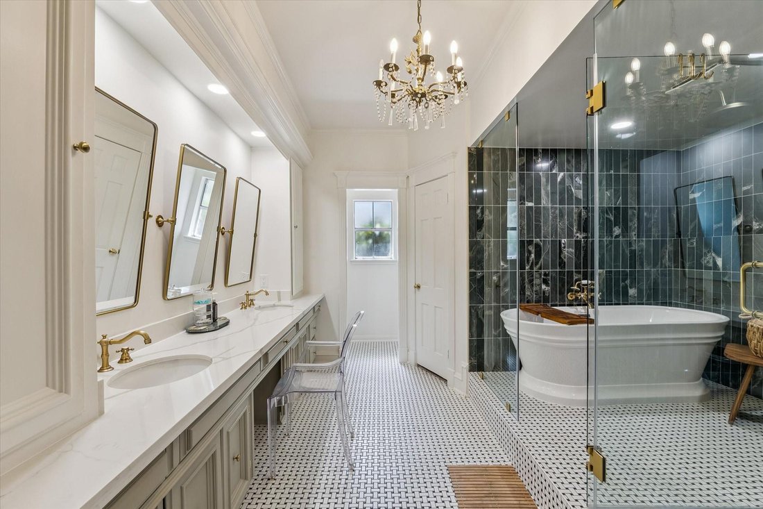House in Houston, Texas, United States 5 - 18989053