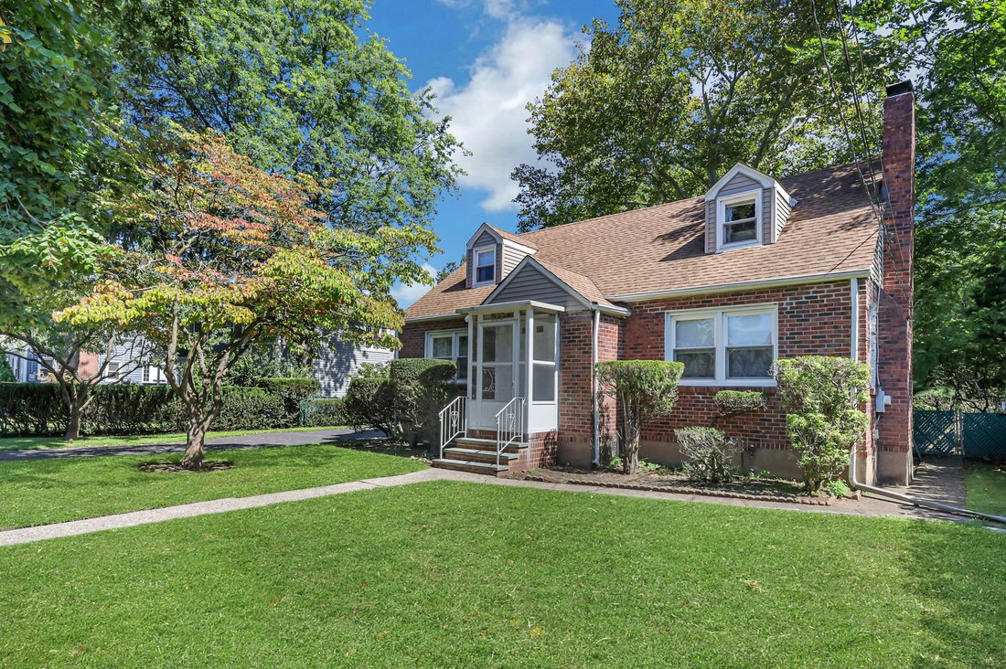 House in New Milford, New Jersey, United States 1 - 18987242