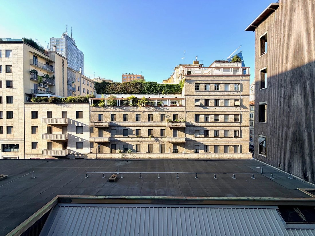 Apartment in Centrale, Milan, Italy 1 - 18988479