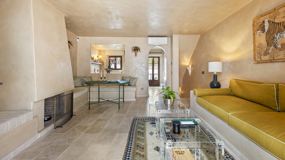 Townhouse in Golden Mile, Andalusia, Spain 5 - 18989152