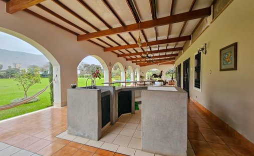 Condo in San Juan de Miraflores, Metropolitan Municipality of Lima, Peru 1
