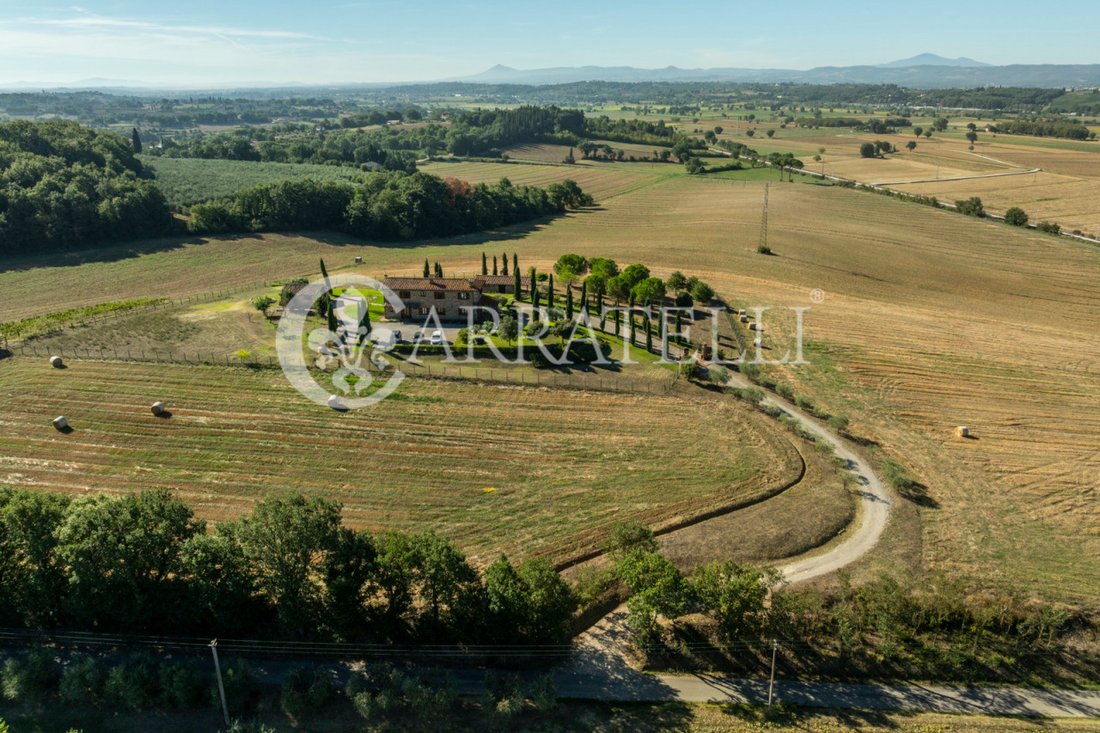 Country House in Foiano della Chiana, Tuscany, Italy 3 - 18987925