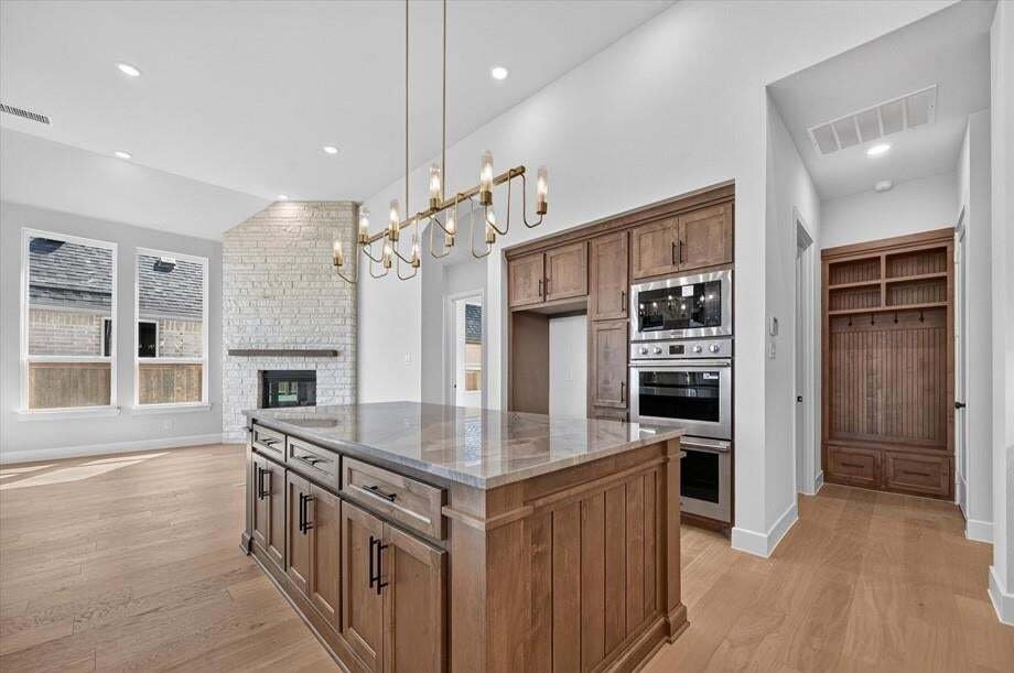 House in Lantana, Texas, United States 4 - 17376736