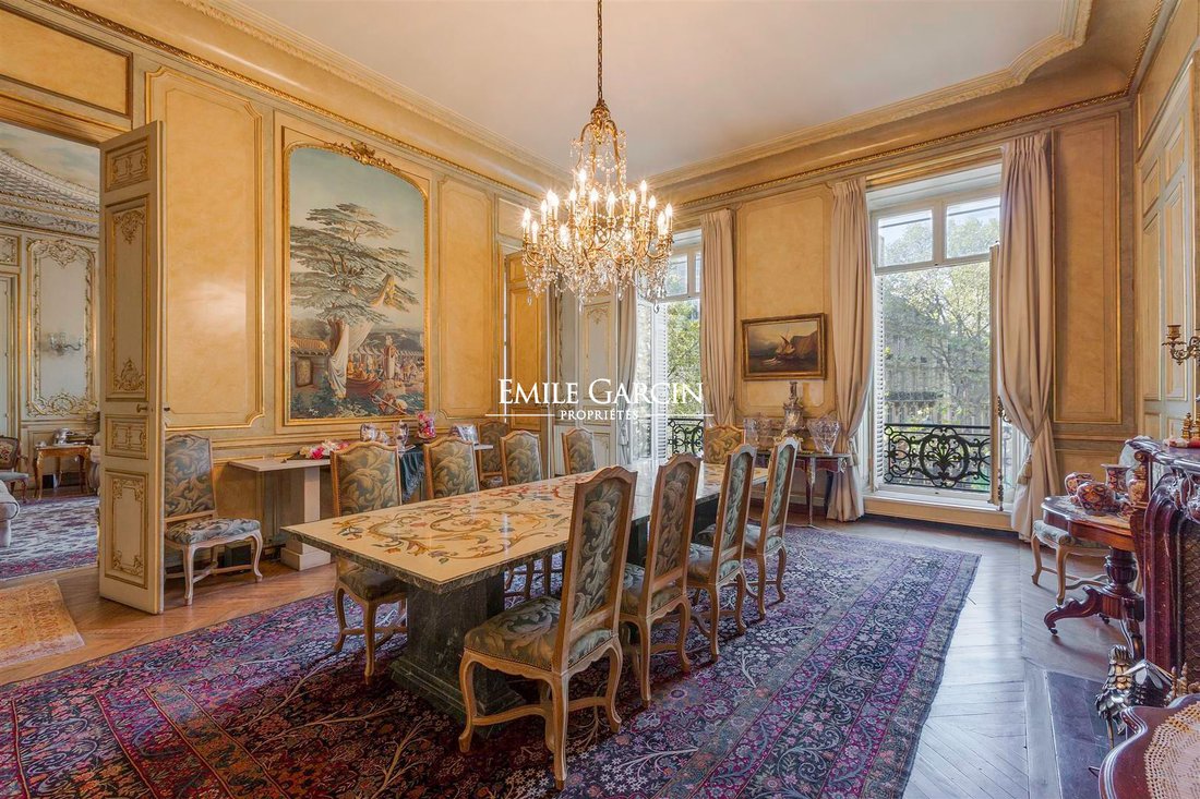 Apartment in Saint Philippe du Roule, Paris 8e Arrondissement, Paris 4 - 18989830