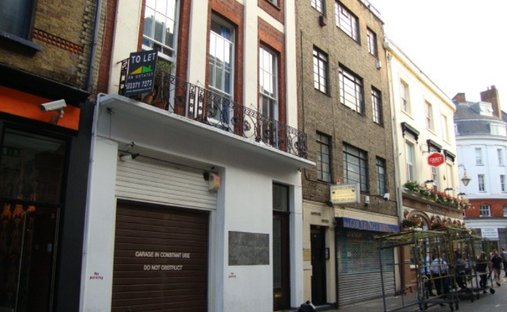 Apartment in Holborn, Camden, England 1