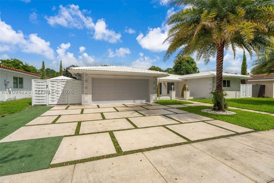House in Miami Lakes, Florida, United States 2 - 18988308
