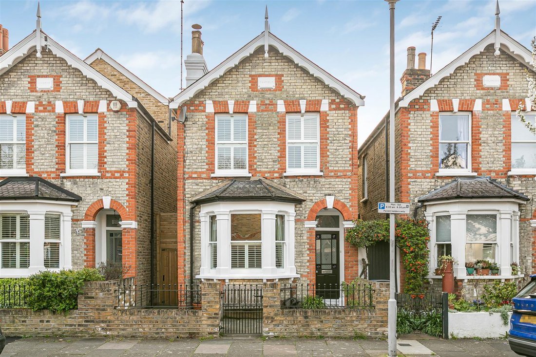 House in Kingston Upon Thames, Royal Borough of Kingston upon Thames, England 1 - 18987948