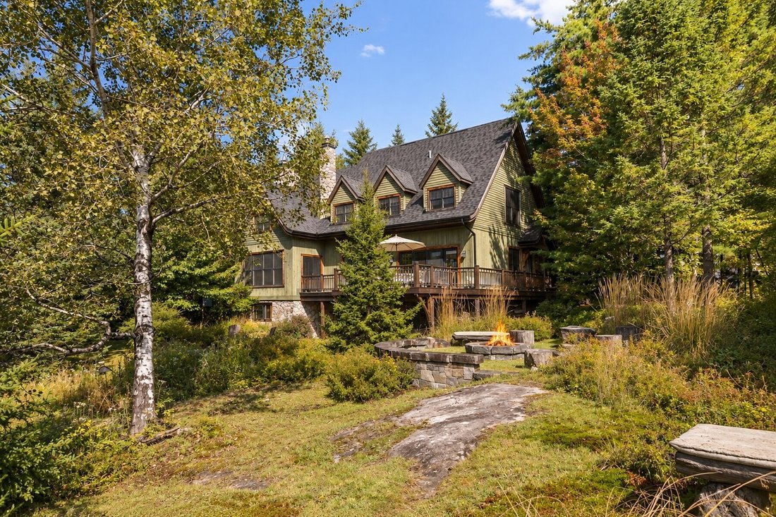 House in Mont-Tremblant, Quebec, Canada 2 - 18989144