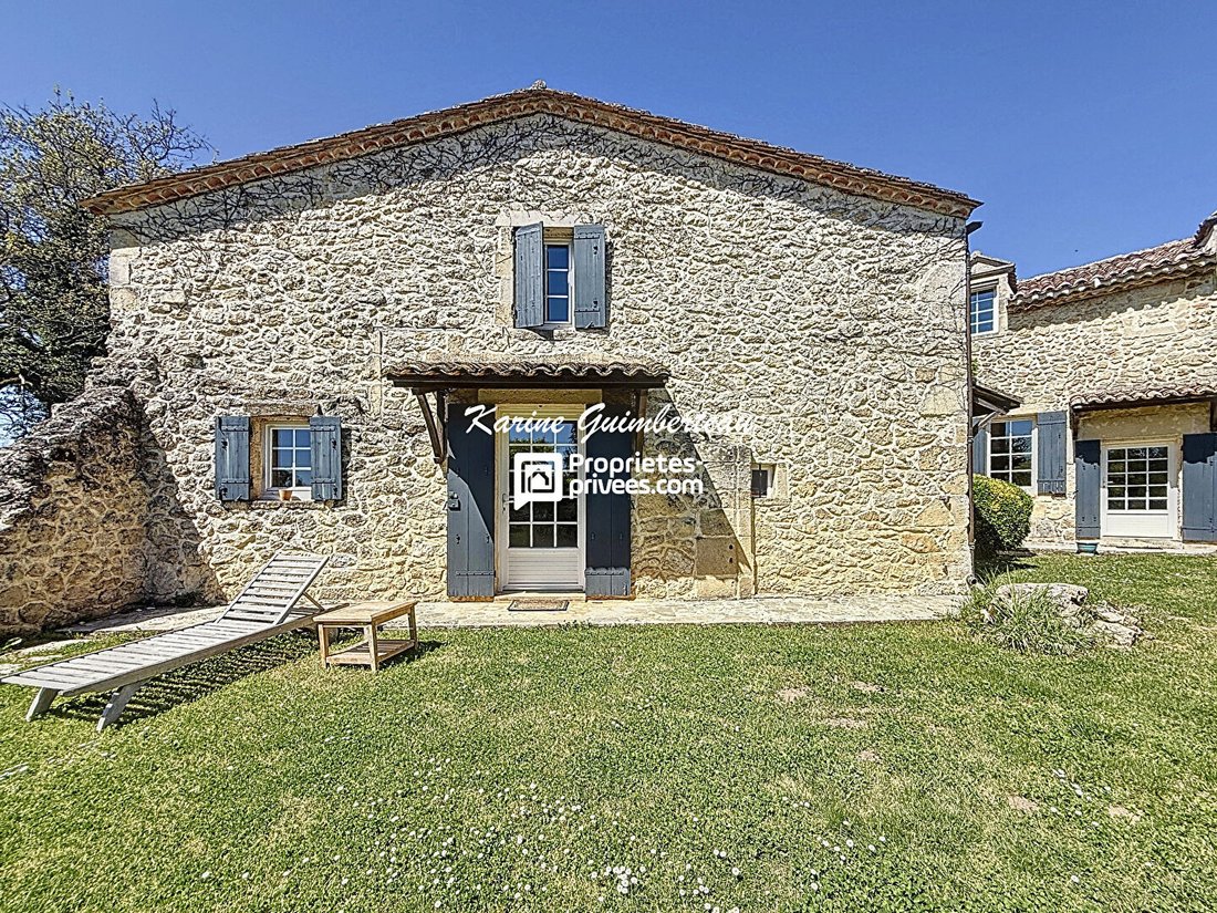 Villa in Branne, Nouvelle-Aquitaine, France 1 - 18989851