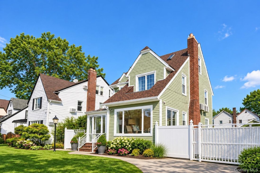 House in New York, New York, United States 1 - 18988152
