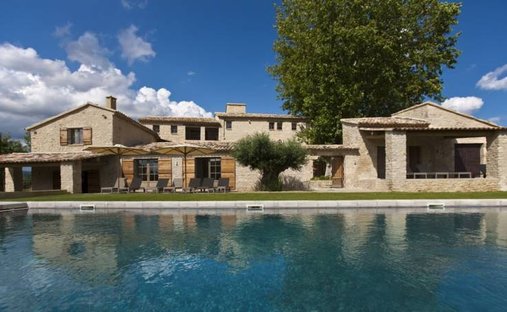 Estate in Ménerbes, Provence-Alpes-Côte d'Azur, France 1