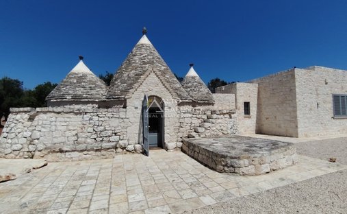 Country House in San Michele Salentino, Apulia, Italy 1