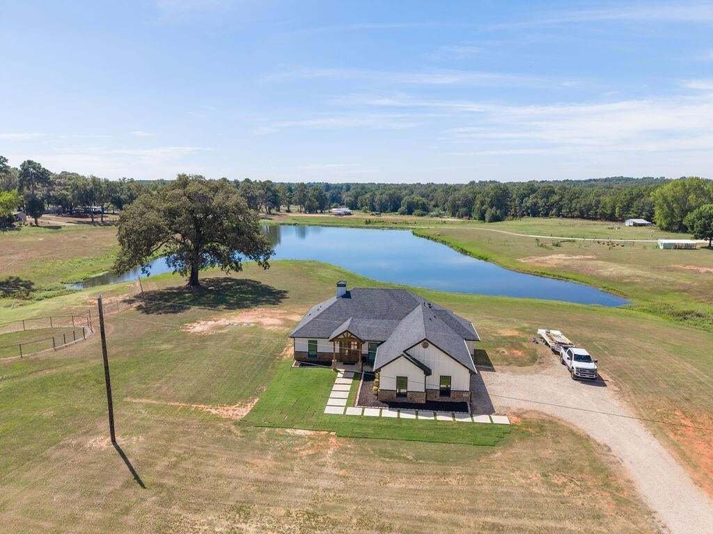 House in Troup, Texas, United States 1 - 18988651
