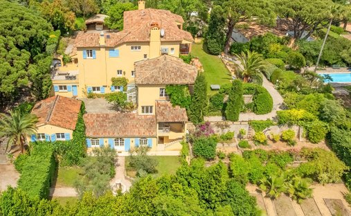 House in Ville-Les Saquedes-Le Bouillonnet, Sainte-Maxime, France 1