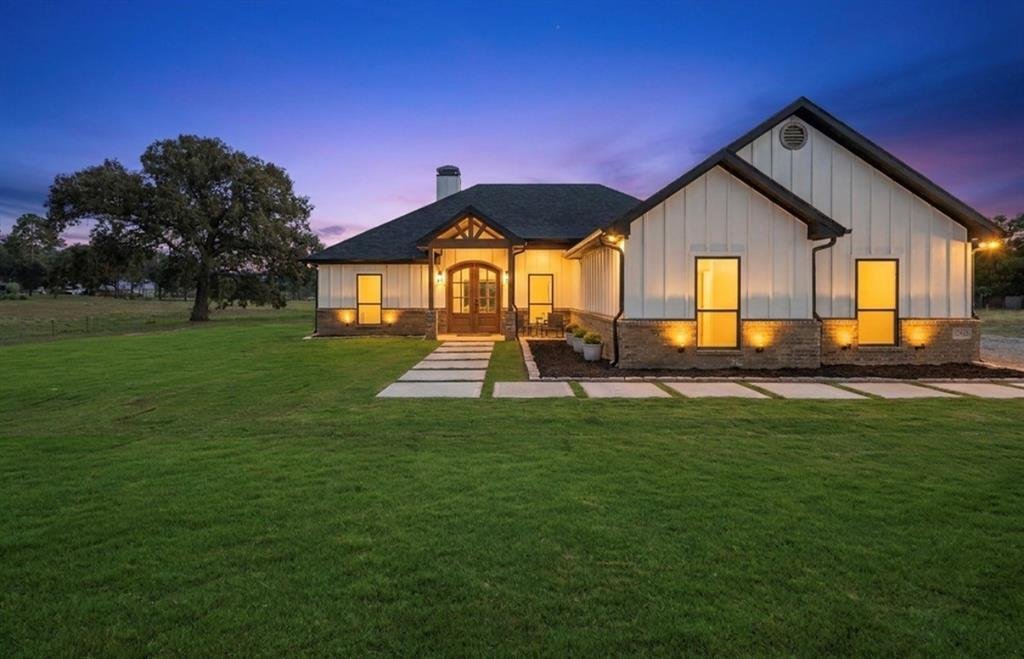 House in Troup, Texas, United States 2 - 18988651