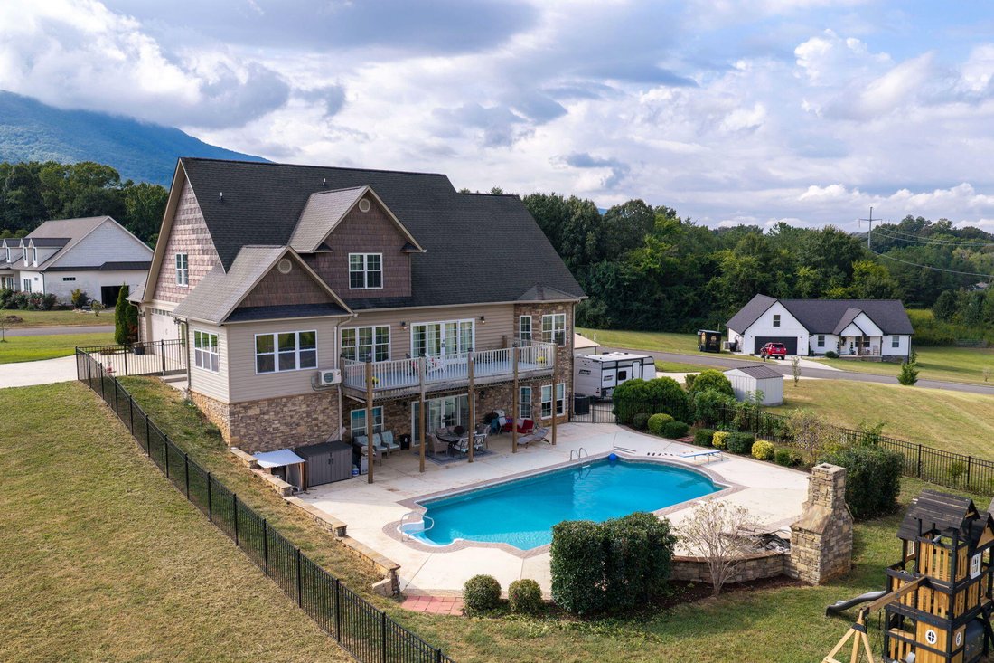 House in Benton, Tennessee, United States 4 - 18964705