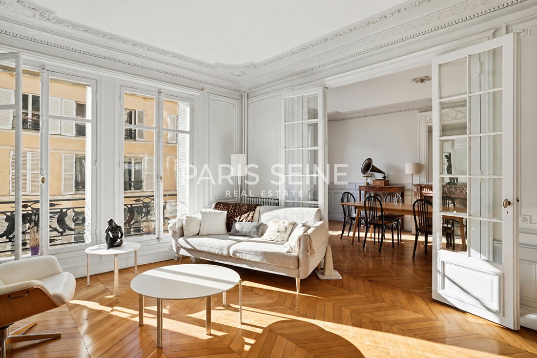 Apartment in Saint Placide, Paris 6e Arrondissement, Paris 2 - 18989841