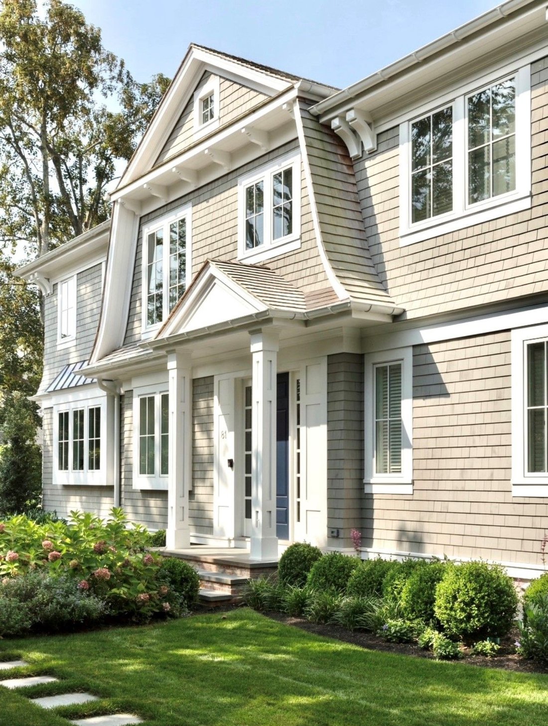 Southampton, New York, United States 1 - 18989295
