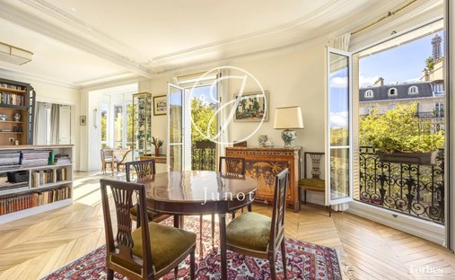 Apartment in Gros Caillou, Paris 7e Arrondissement, Paris 1