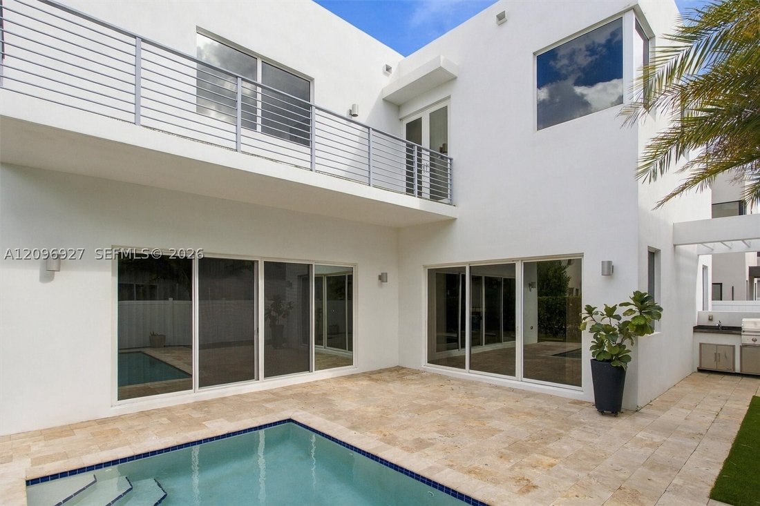 House in Doral, Florida, United States 5 - 18988845