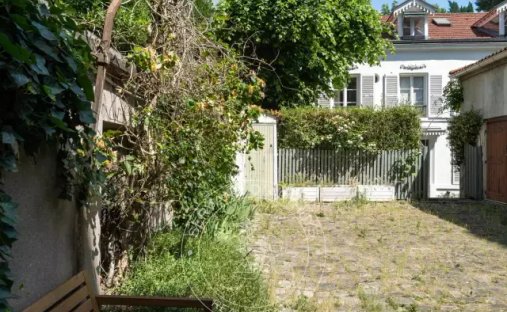 House in Reine-Mairie, Boulogne-Billancourt, France 1
