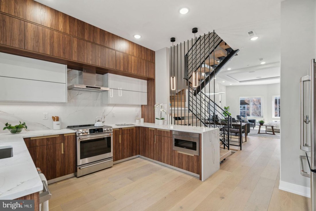 House in Philadelphia, Pennsylvania, United States 2 - 18987136