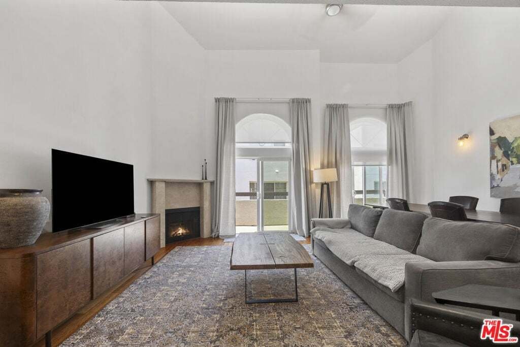 Condo in Los Angeles, California, United States 4 - 18988086