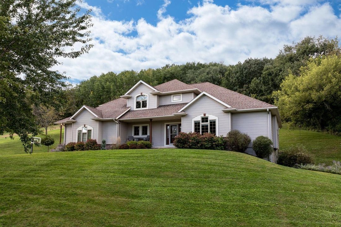 House in La Crosse, Wisconsin, United States 1 - 18988429
