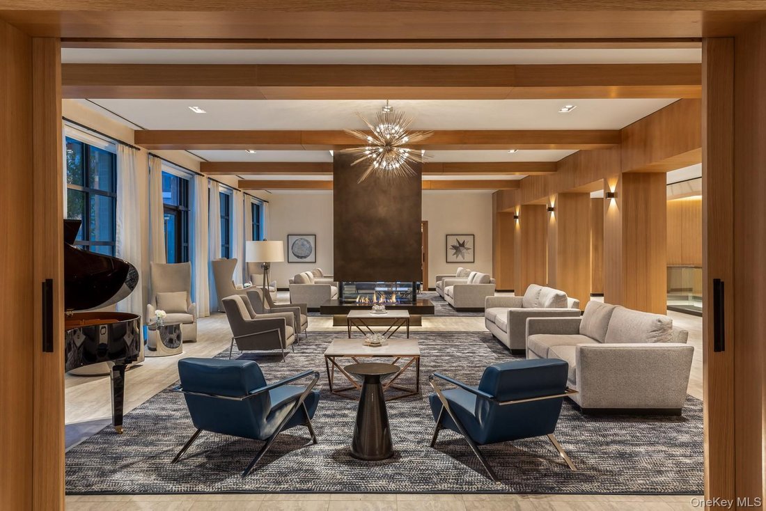 Condo in Glen Cove, New York, United States 5 - 18989334
