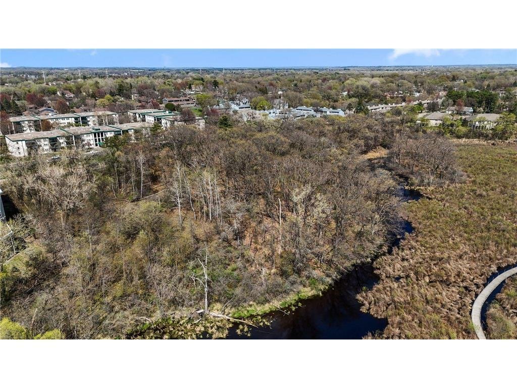 Land in Roseville, Minnesota, United States 5 - 18988872