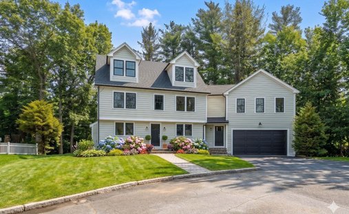House in Winchester, Massachusetts, United States 1